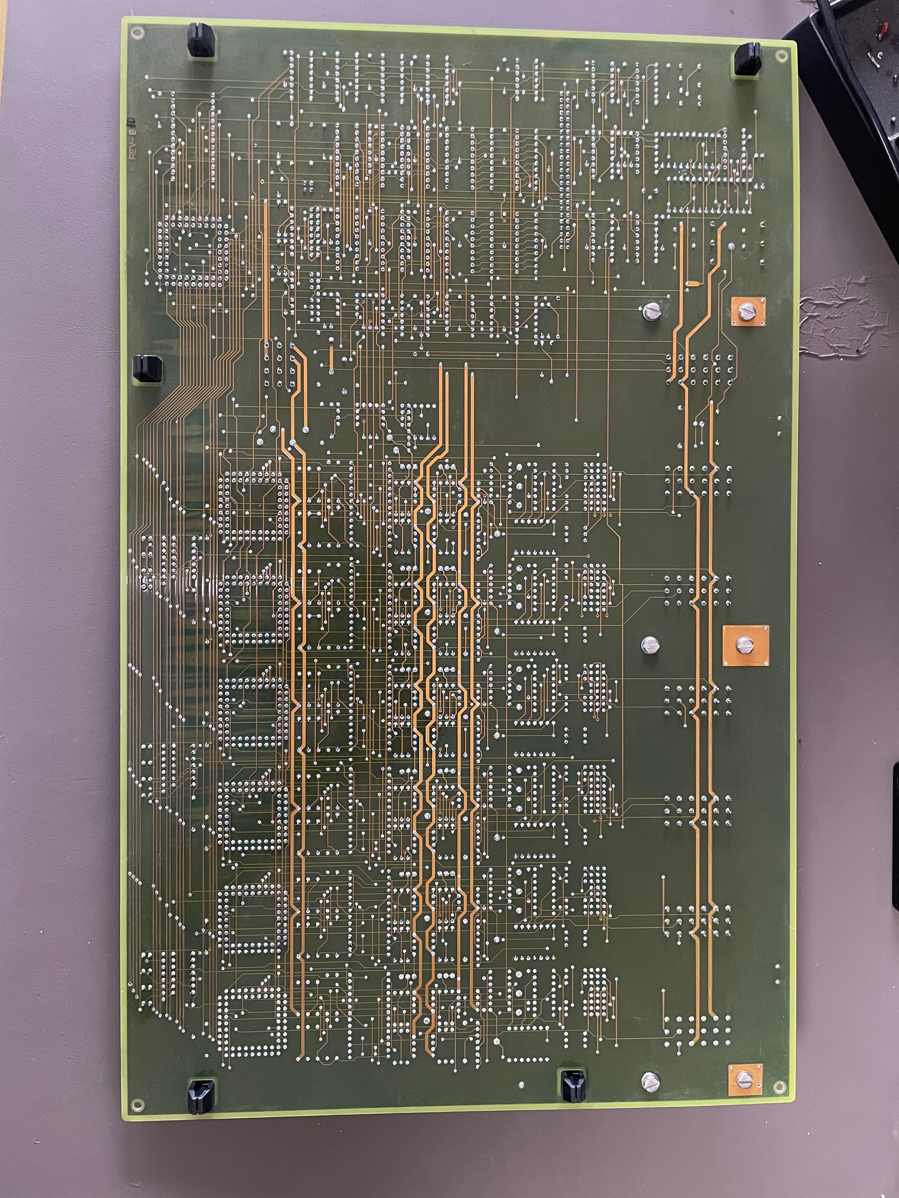 Cincinnati Milacron 3-533-046 control board back traces PCB