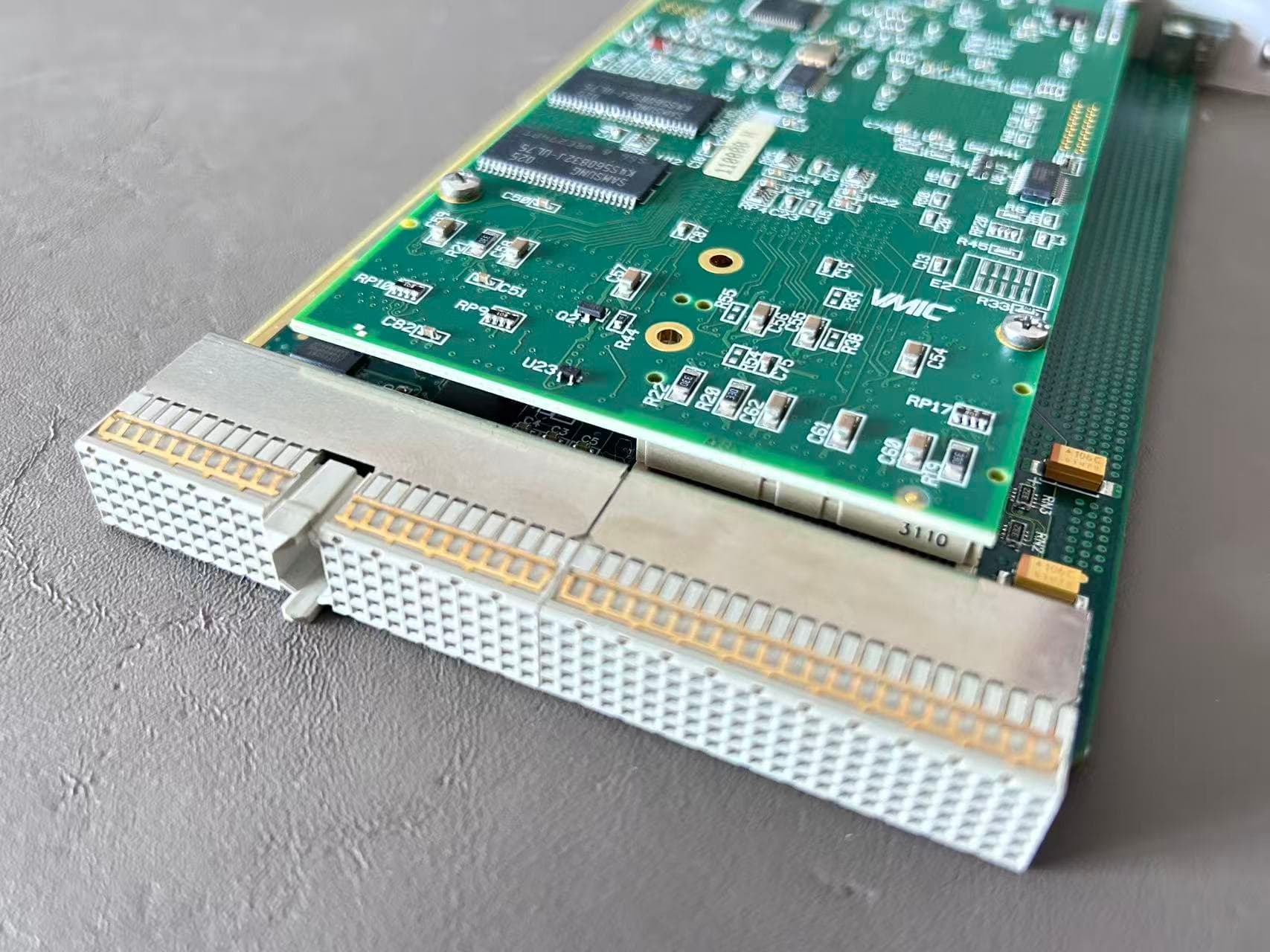 VMIC-5565 VME Connector Detail