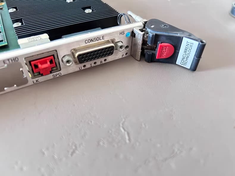 U1056B Front Panel with CONSOLE D-sub and ETHO port (Concurrent Technologies)