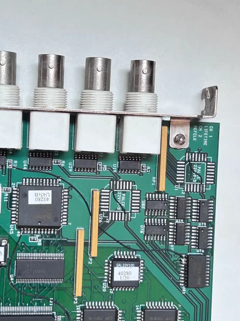 BNC connectors and model 29280 B10177XB on ISS board